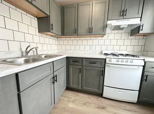 15 Division St #3FR, Fall River, MA 02721