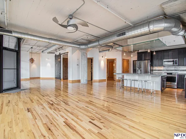 902 Dodge St APT 501, Omaha, NE 68102