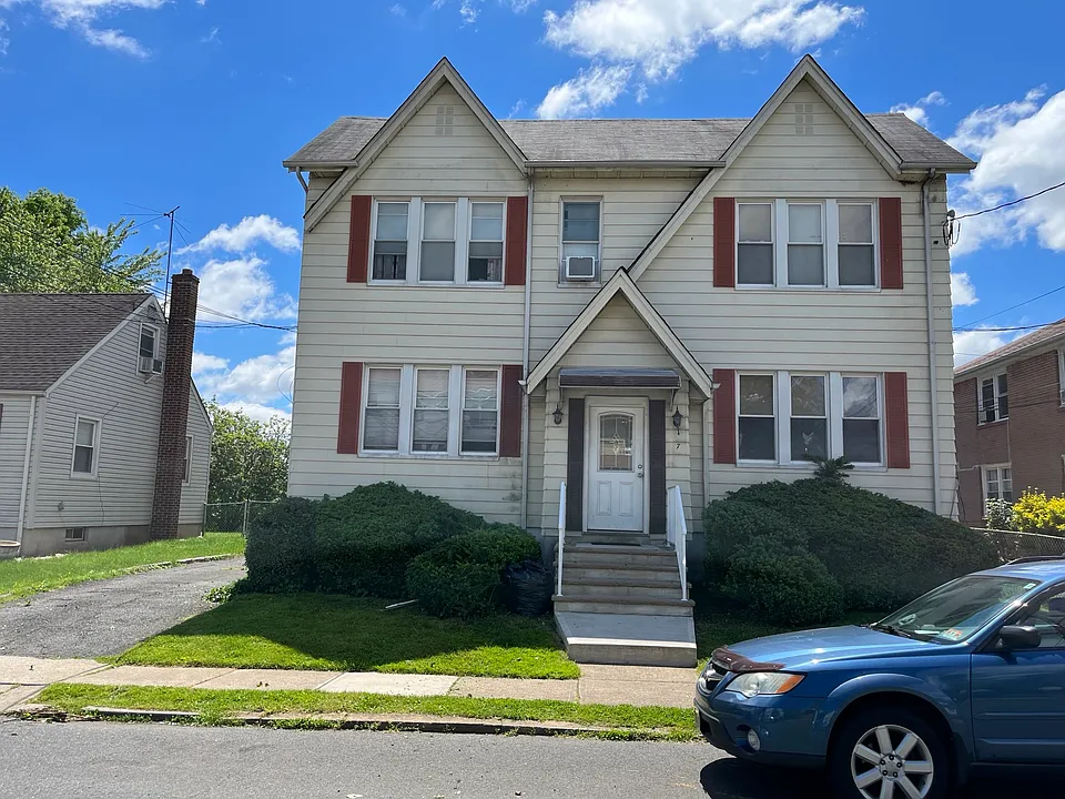 7 Creston Ave #3