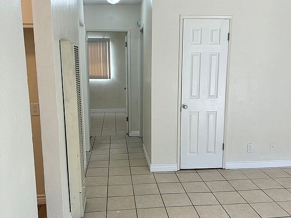 4th image of 12843 9th St APT 1