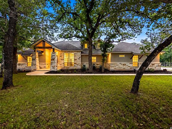 2nd image of 156 Crescent Ridge
