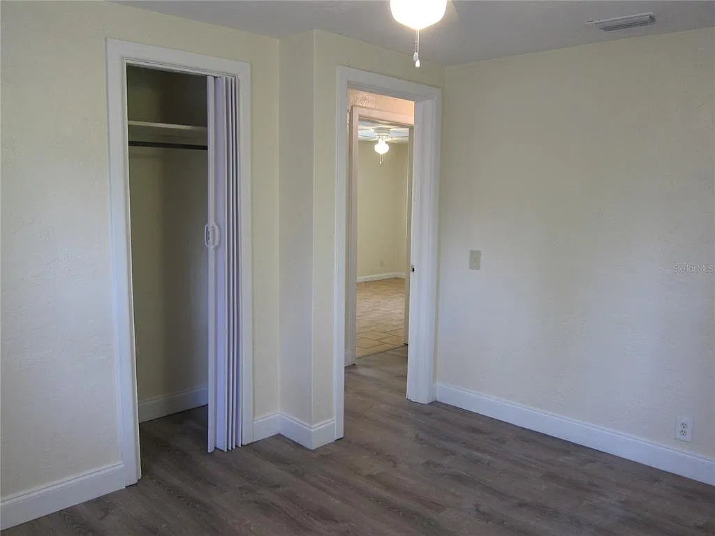 2 bed, 1.0 bath, 672 sqft, $1,200 — Photo 3