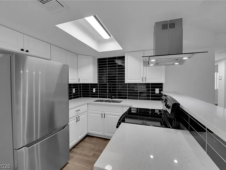 3432 Aristos Ave #B — Photo 4