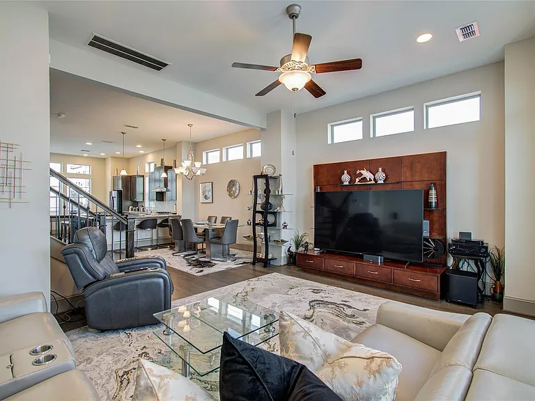 3104 Mitchell Landing Ct — Photo 3