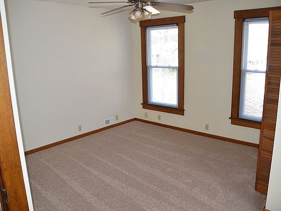 Upstairs bedroom 