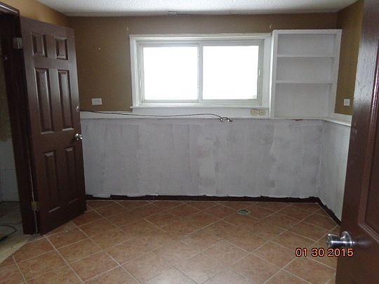 4th image of 26W219 Marion Ave