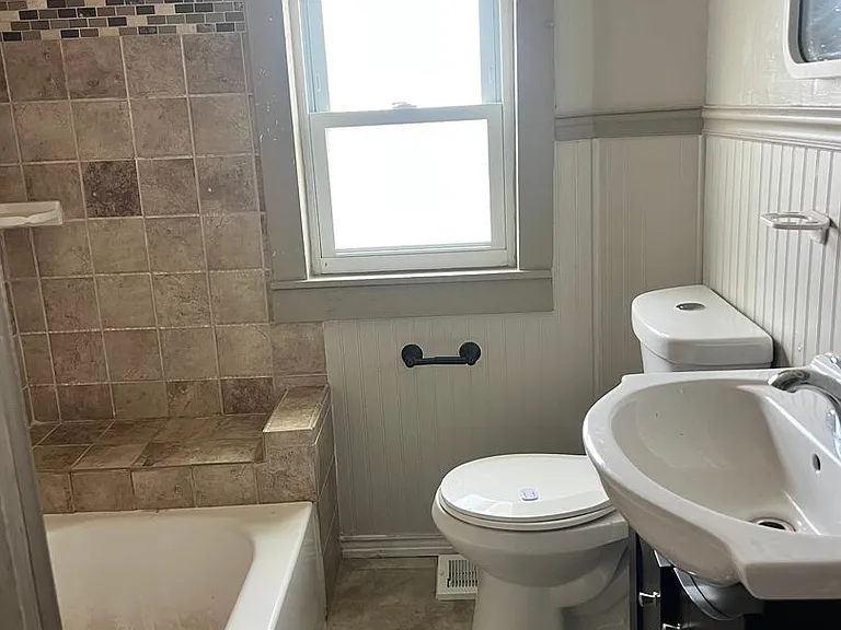 302 Fairmont Ave — Photo 11