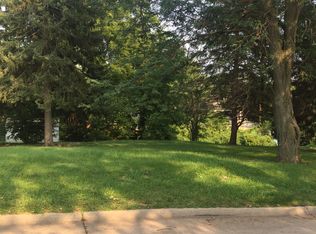 6012 Fowler Ave, Omaha, NE 68104