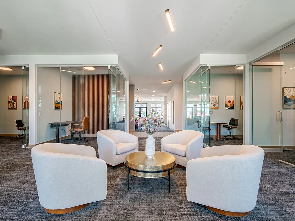 Entrance - Co-working Stations