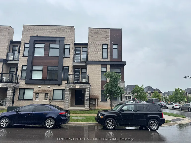2518 Littlefield Cres — Photo 3
