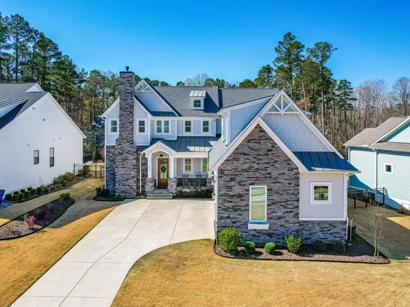 3847 Stoneridge Forest Dr, Raleigh, NC 27612