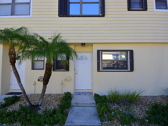 3rd image of 13517 S Indian River Dr APT 805