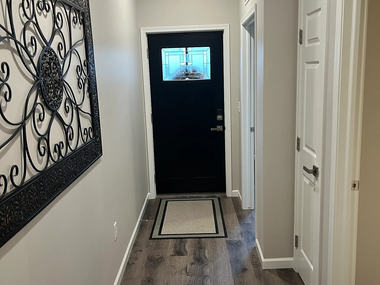 2 bed, 1285 sqft, $2,400 — Photo 3
