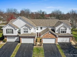 710 Riding Ln, Saint Charles, IL 60174