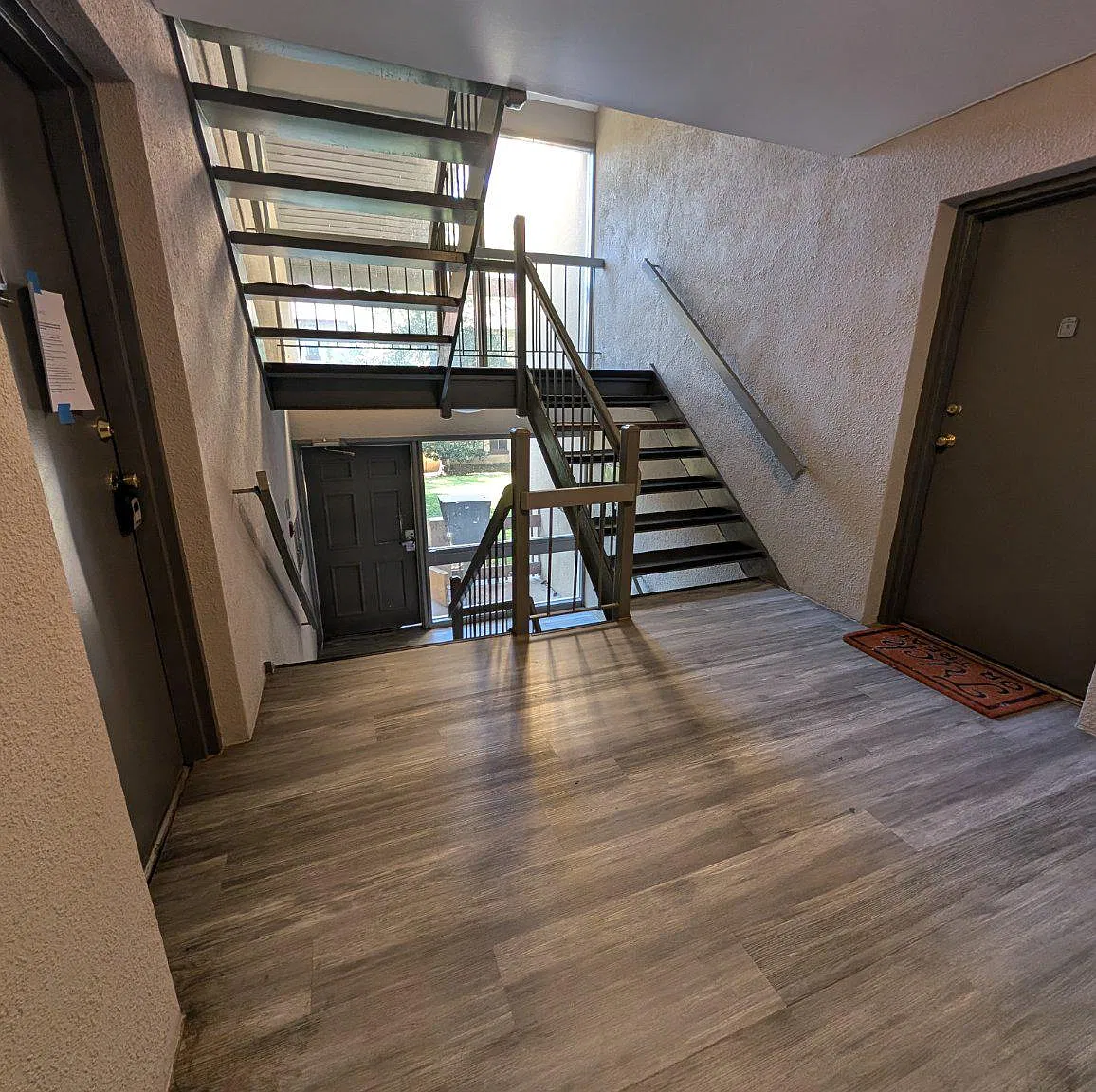 2 bed, 1.5 bath, 953 sqft, $1,990 — Photo 4