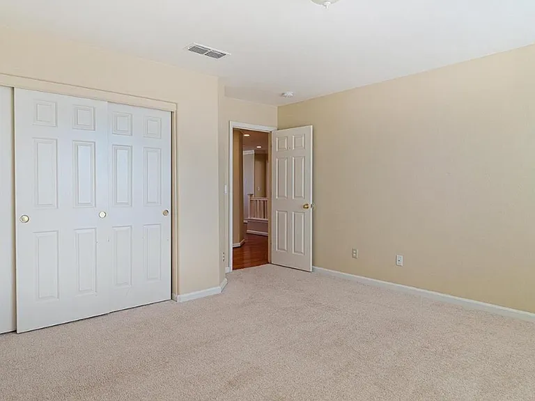 4594 Crabapple Ct — Photo 17