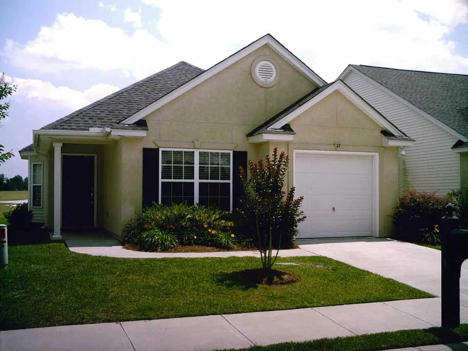 27 Pinecrest Way