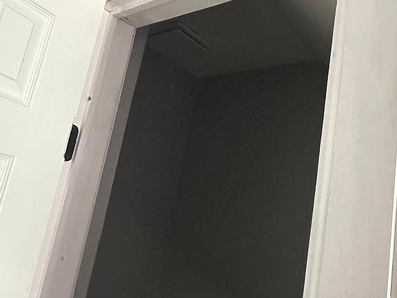 5th image of 421 Charlotte Ave