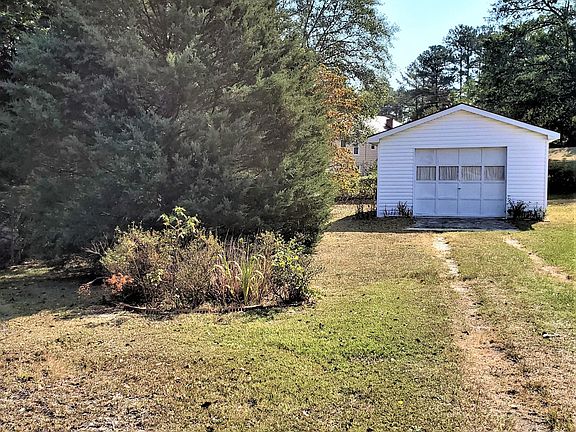 5th image of 216 Fran Rd