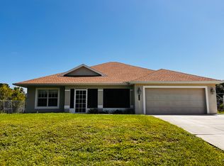 6318 Rosewood Dr, Englewood, FL 34224
