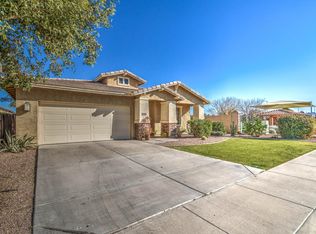 7027 S View Ln, Gilbert, AZ 85298