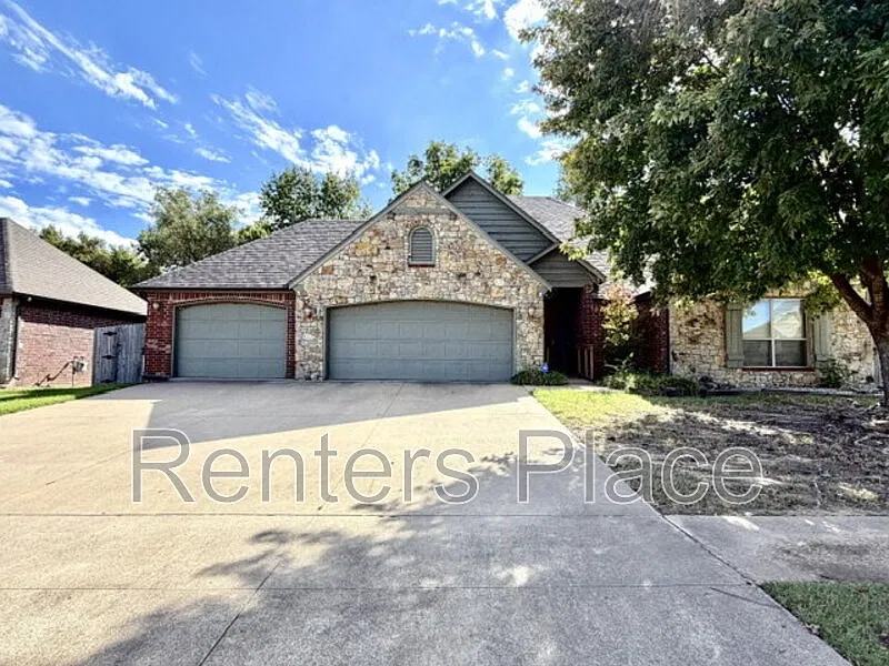 1240 W Keeling Ave