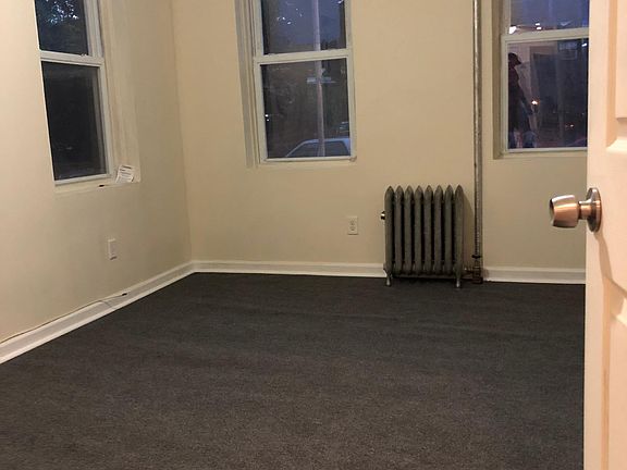 4th image of 934 E 212th St #1A