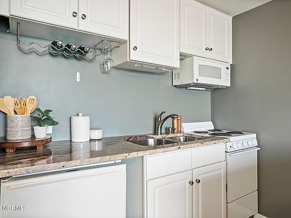 5th image of 106 N Water St Ste 701