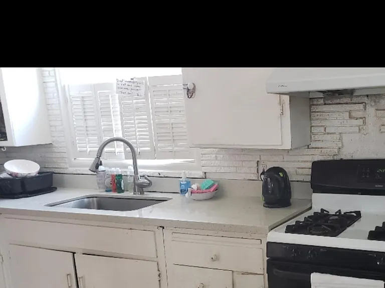 821 Kearney St — Photo 6