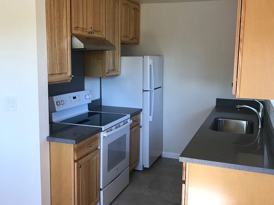 1st image of 205 Burnham Ct APT D