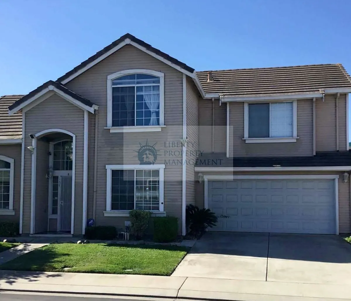186 Ravenstone Way photo 1