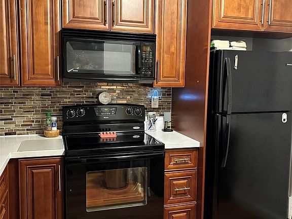 2nd image of 1172 NW 106th Terrace #205