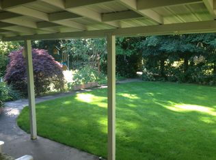 14020 SW Cherryhill Dr, Beaverton, OR