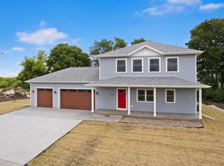 422 Roosevelt St, Baraboo, WI 53913