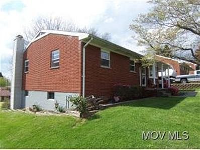 3rd image of 4803 Crestview Cir