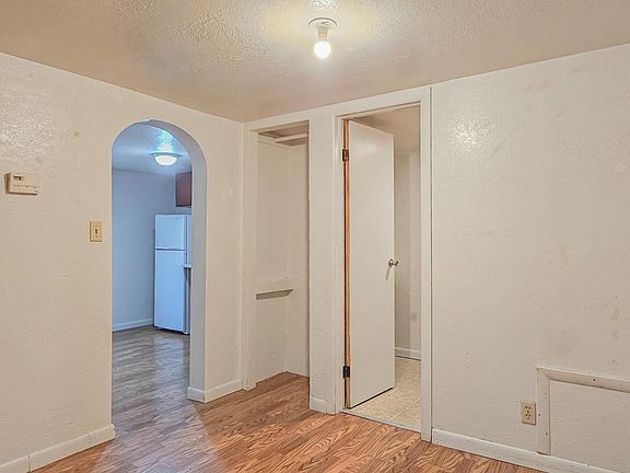 4th image of 257 W Whalen St #4