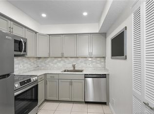 950 S Kanner Hwy APT E11, Stuart, FL 34994
