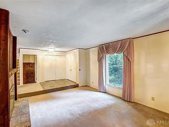 3rd image of 250 Honey Jane Dr