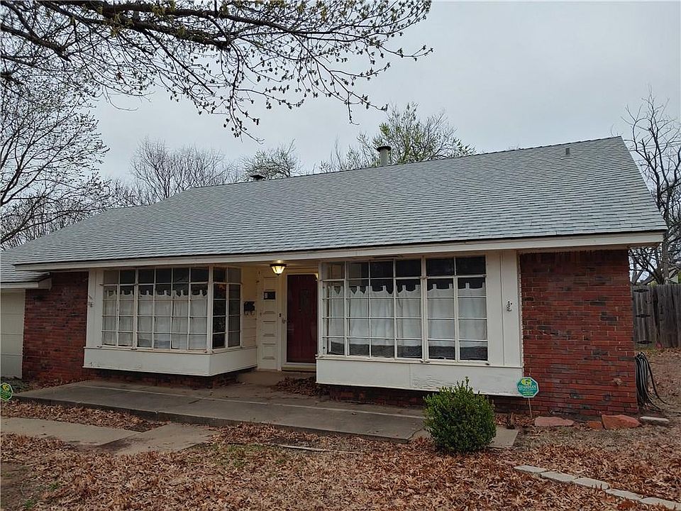 1st image of 2133 Huntleigh Dr
