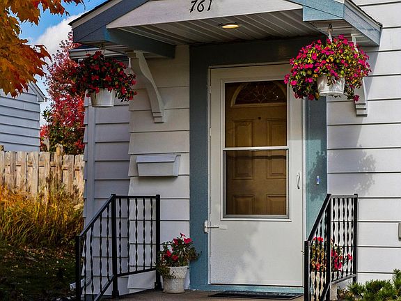 4th image of 761 Montana Ave W
