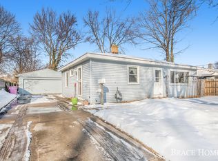 907 34th St SW, Wyoming, MI 49509