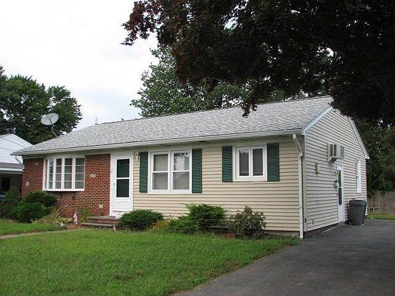 2nd image of 26 Hillview Dr
