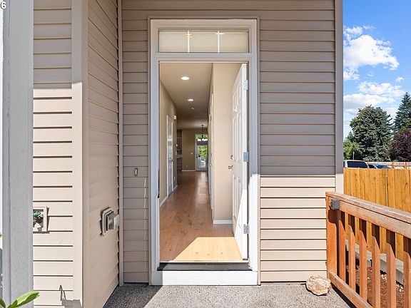 3rd image of 1149 N Spruce Ct