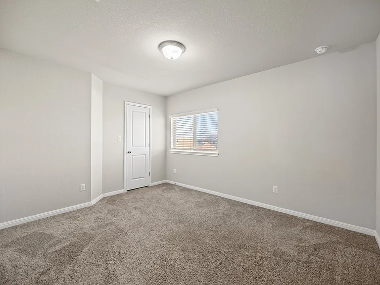 19004 Quebrada Dr — Photo 25
