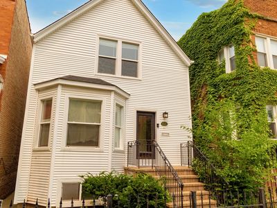 4332 N Troy St, Chicago, IL, 60618