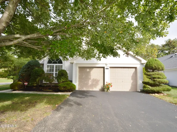 2905 Lenox Street, Toms River, NJ 08755
