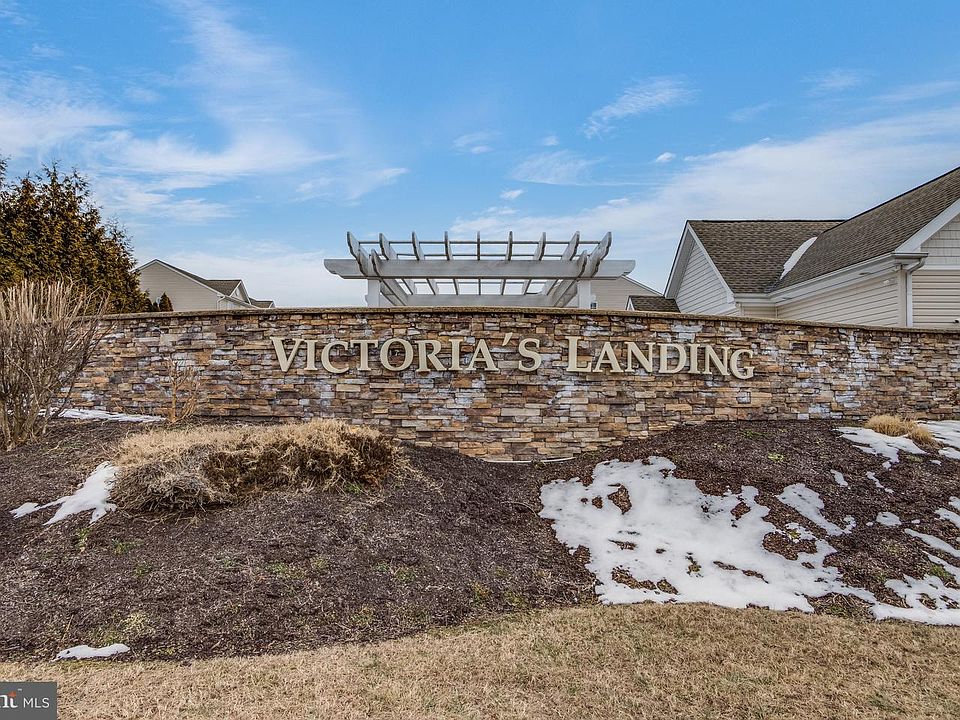 1st image of 23539 Devonshire Rd #75