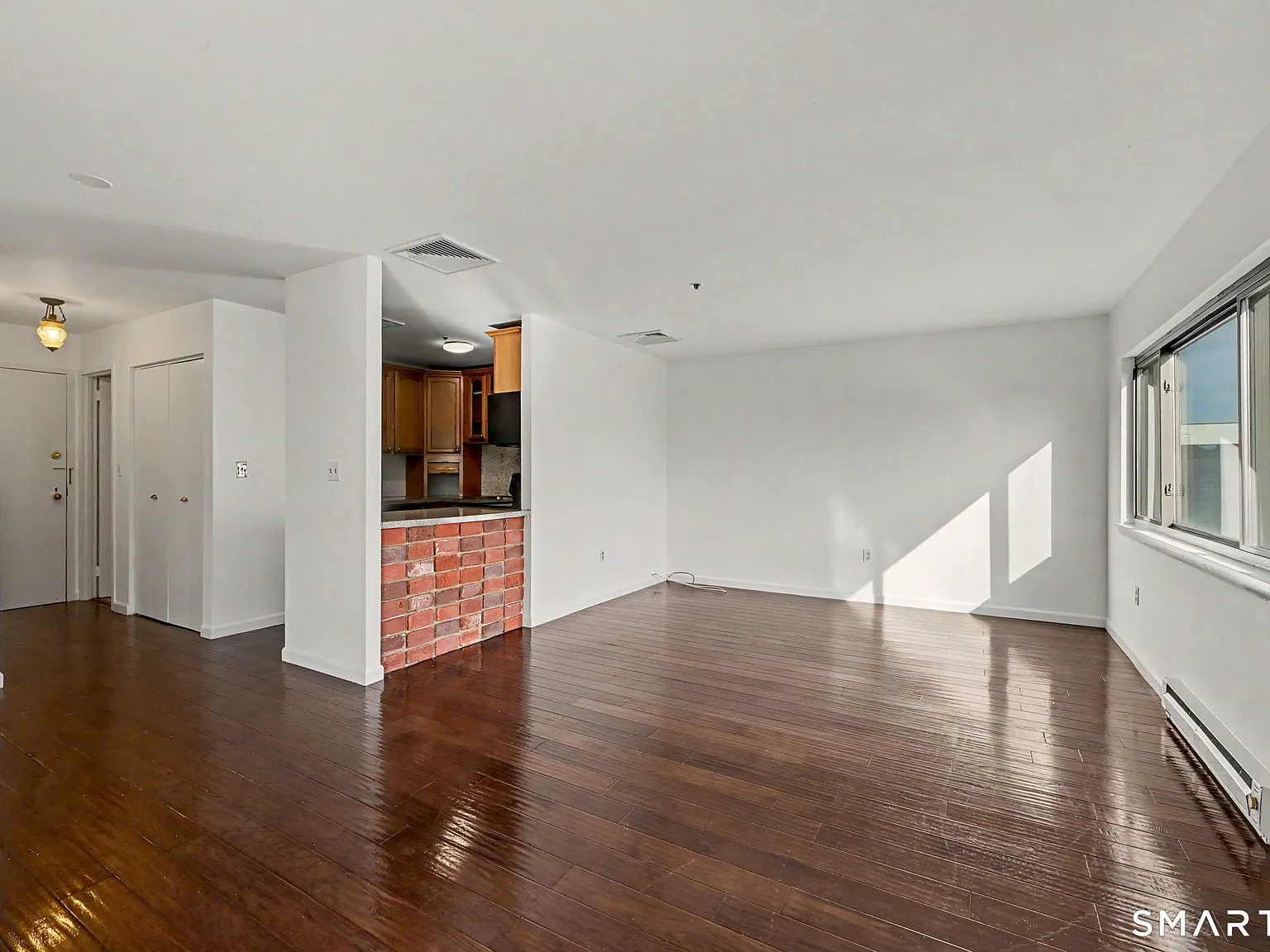 1 bed, 1.5 bath, 957 sqft, $2,100 — Photo 4