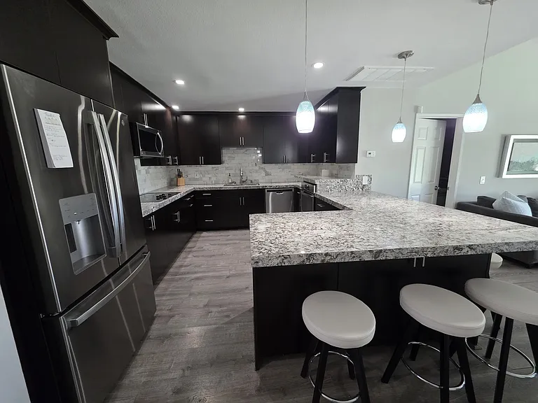 44200 E Sundown Crest Dr — Photo 3