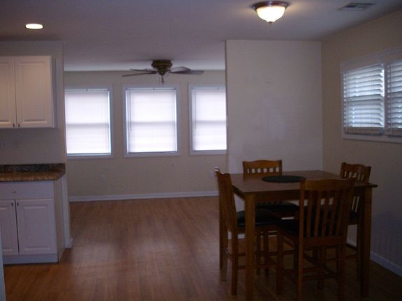 Dinning Area, Great Lighting